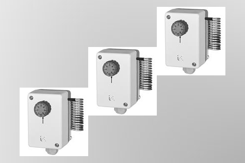 Room thermostats with fixed hysteresis, IP 54 